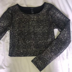 Cute long sleeve crop top never worn